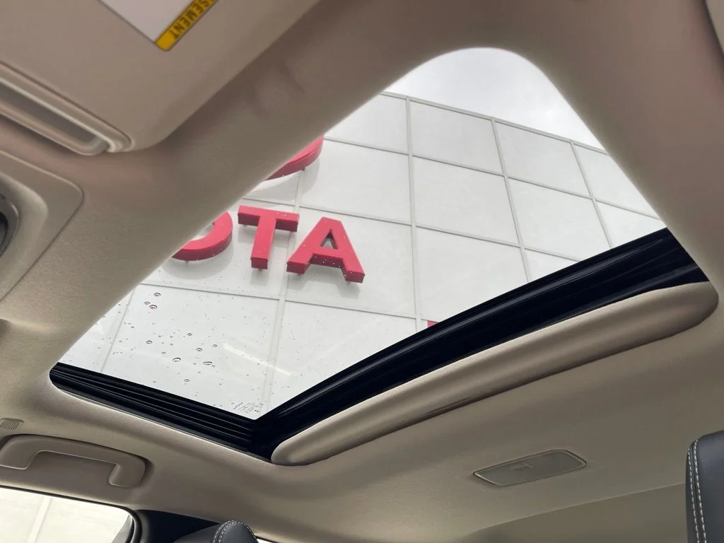 2026 Toyota Corolla XLE - Photo 23
