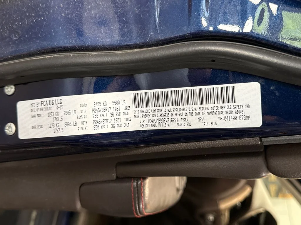 Used 2015 Blue Jeep Trailhawk image 23
