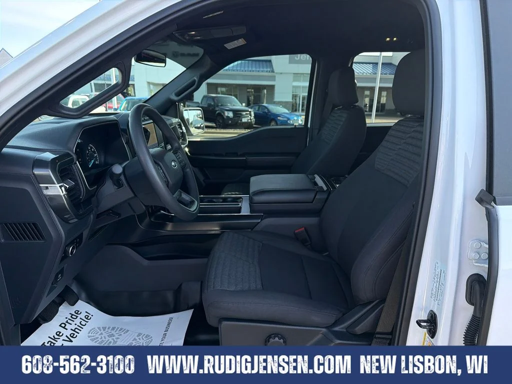 Used 2023 White Ford XL image 9