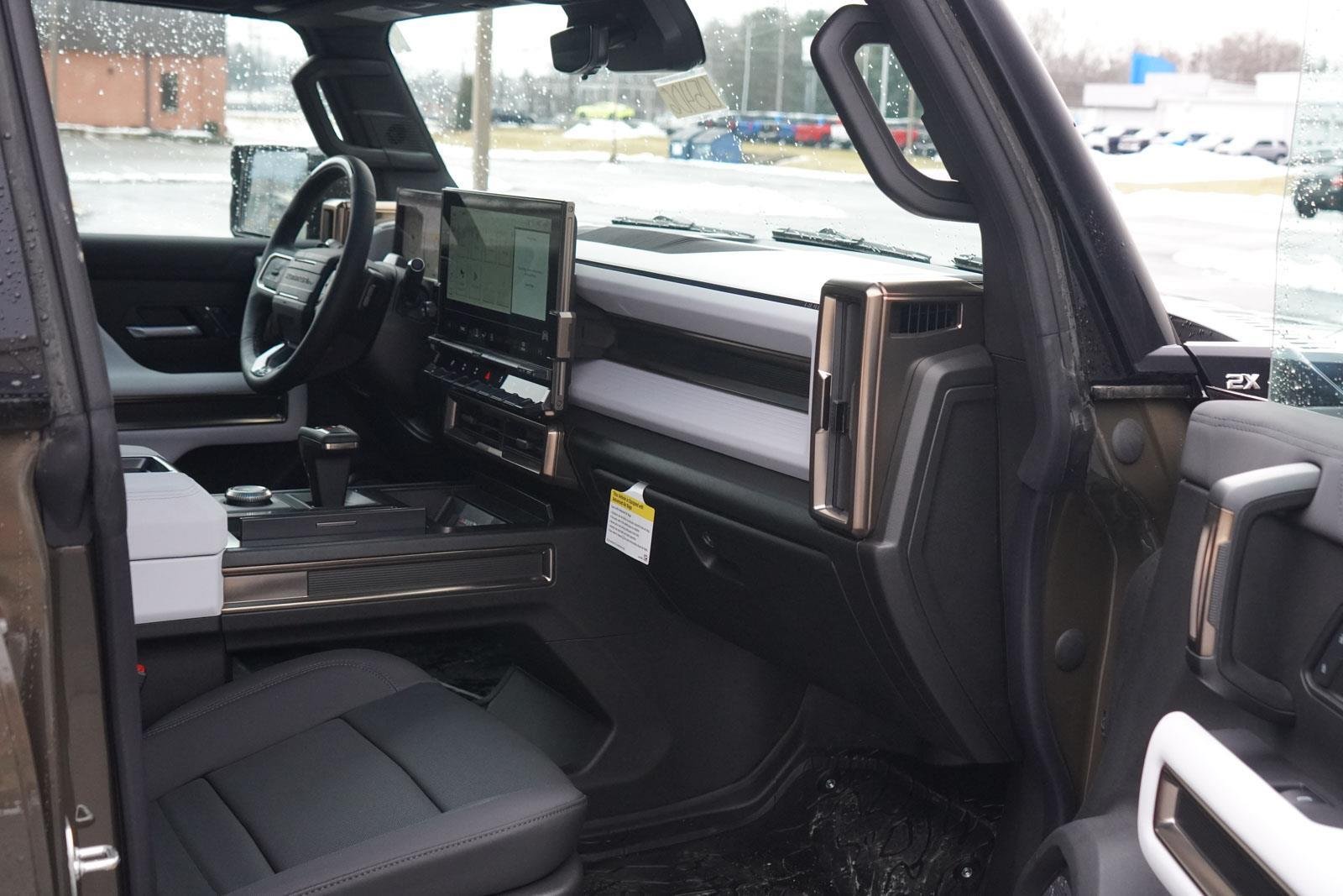 New 2024 Deep Aurora Metallic (Dark Bronze) GMC 2X image 32