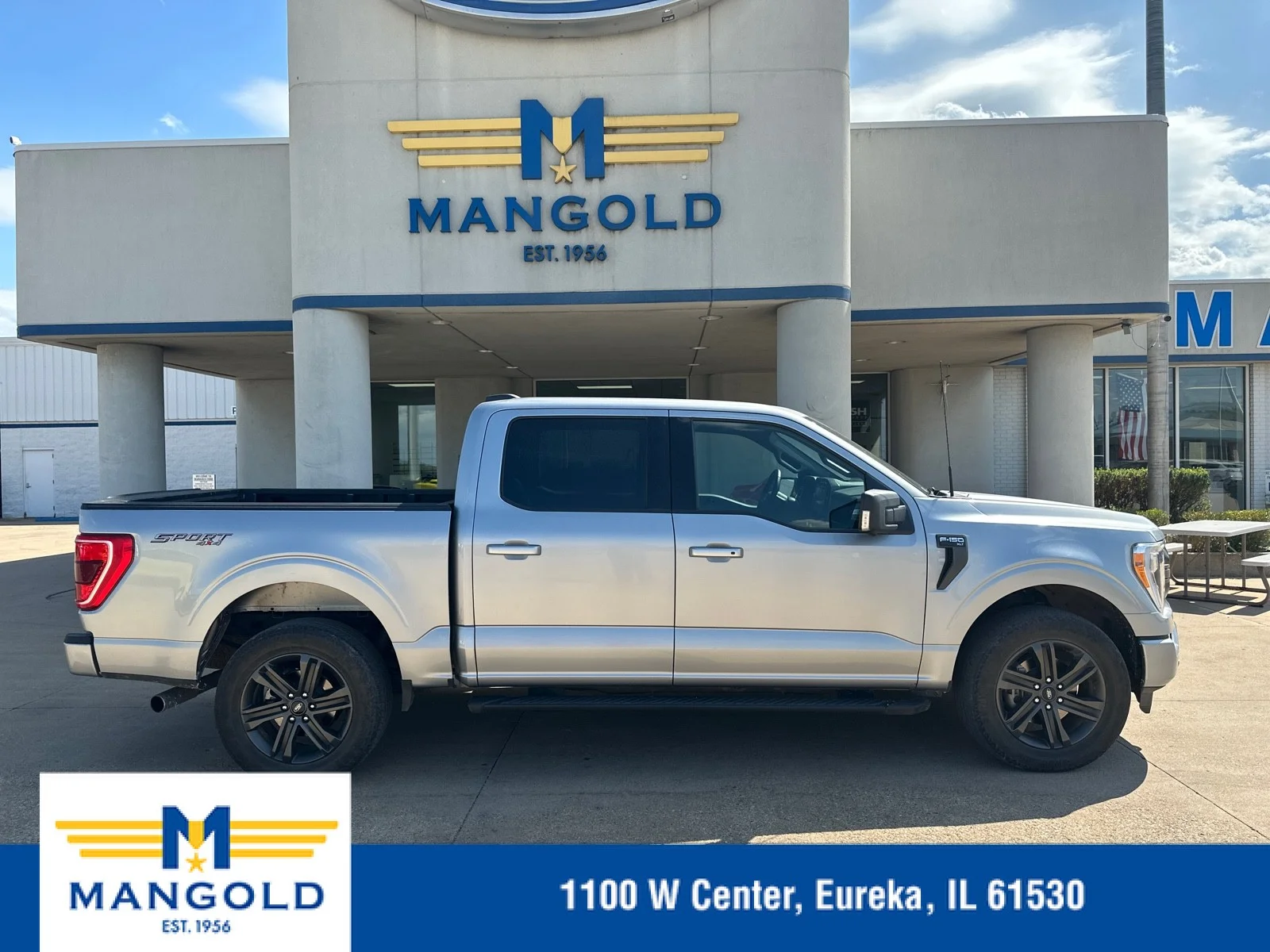 Used 2022 Iconic Silver Metallic Ford XLT image 1
