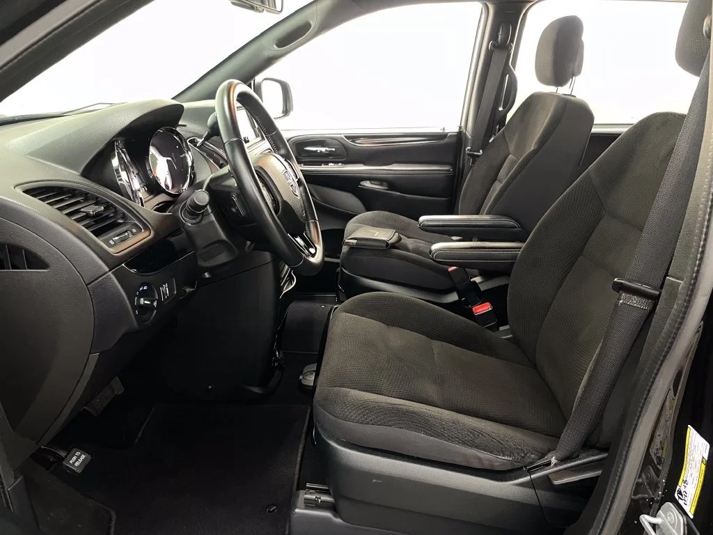 Used 2018 Black Dodge SE Plus image 6