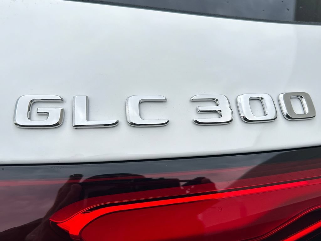 New 2027 Polar White Mercedes-Benz GLC 300 image 63