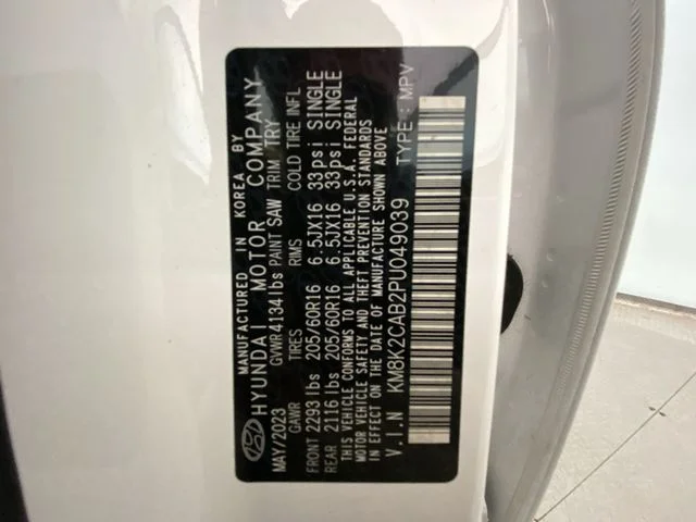 Used 2023 White Hyundai SE image 26