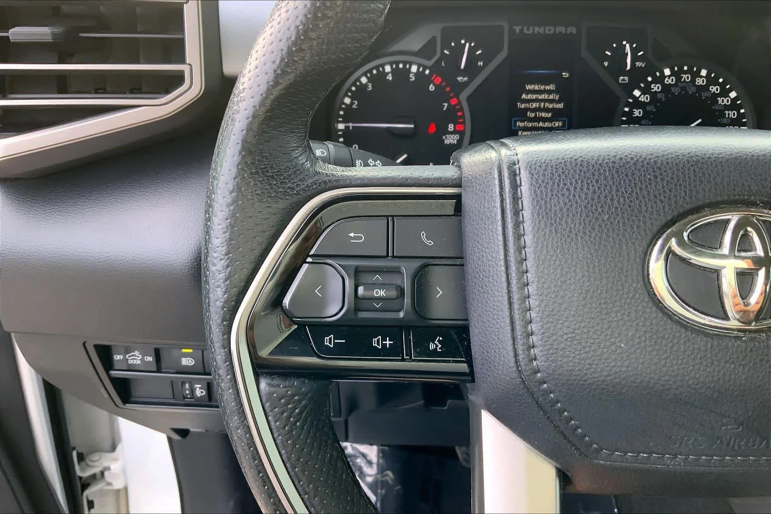 Used 2023 Ice Cap Toyota SR5 image 21