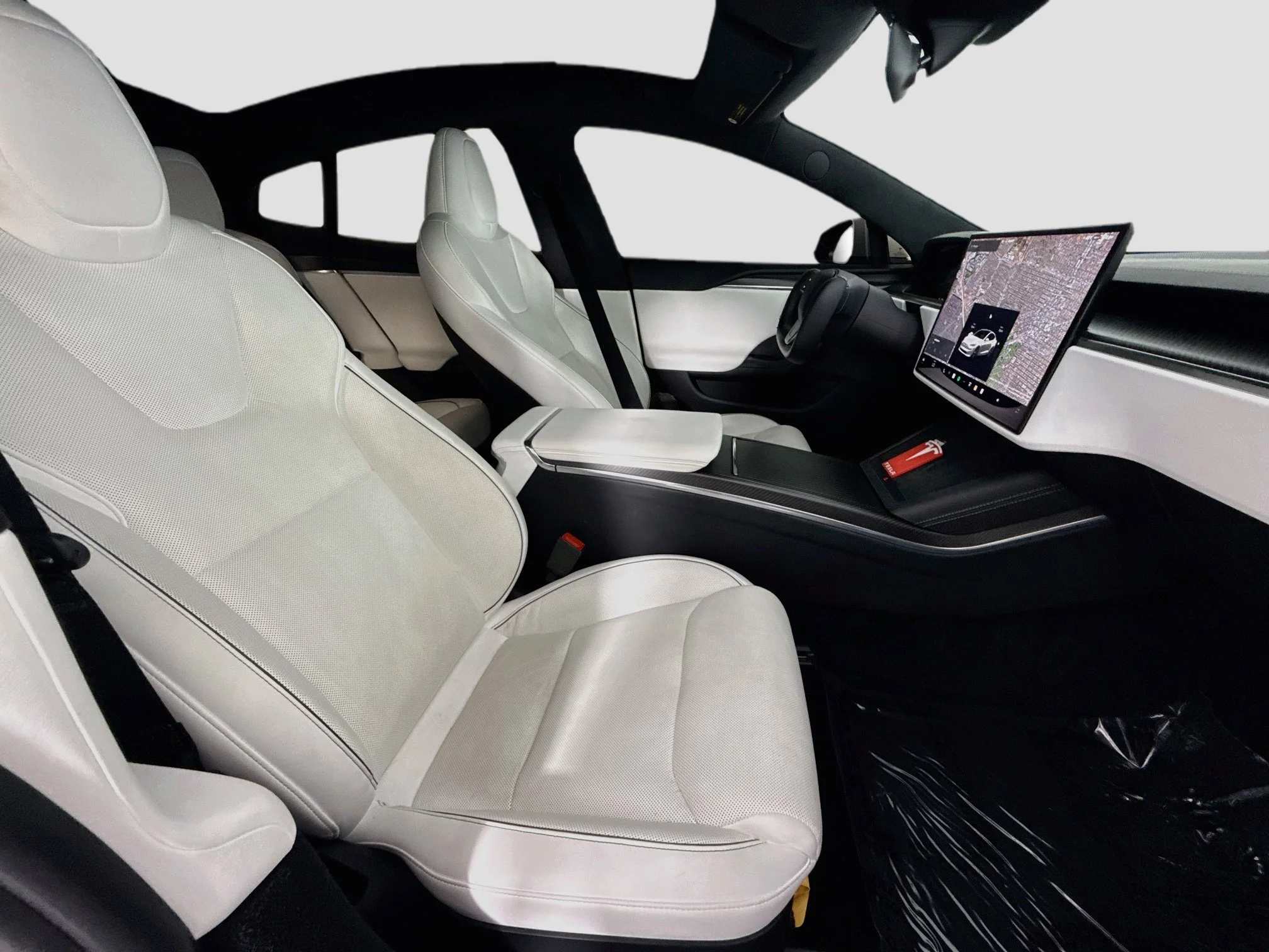 Used 2022  Tesla Plaid image 31