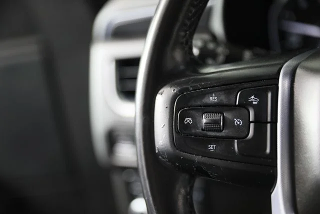 Used 2021 Blue GMC SLT image 4