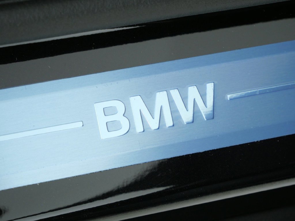 New 2027 Black Sapphire Metallic BMW 530i xDrive image 23