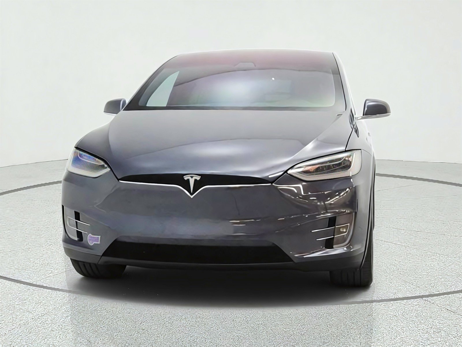 Used 2017 Midnight Silver Metallic Tesla 90D image 2
