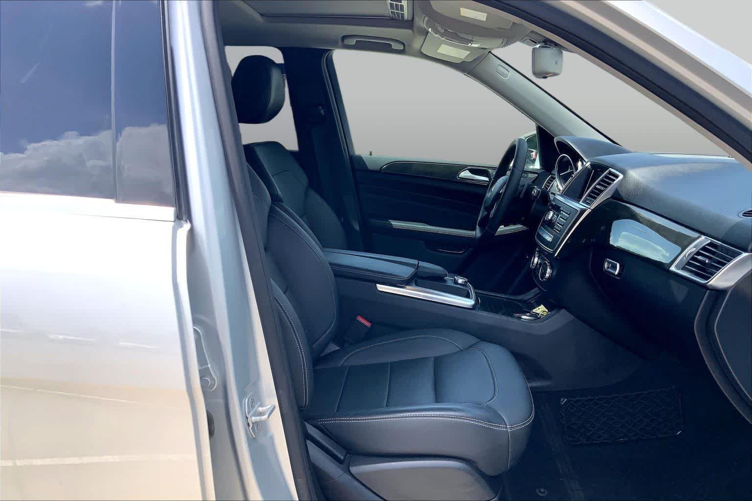 Used 2015 Iridium Silver Metallic Mercedes-Benz ML 350 image 9