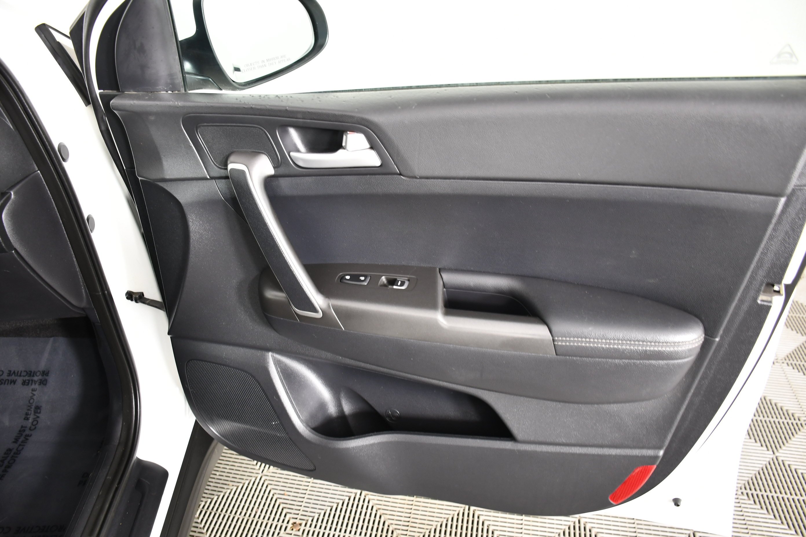 Used 2021 Clear White Kia LX image 38