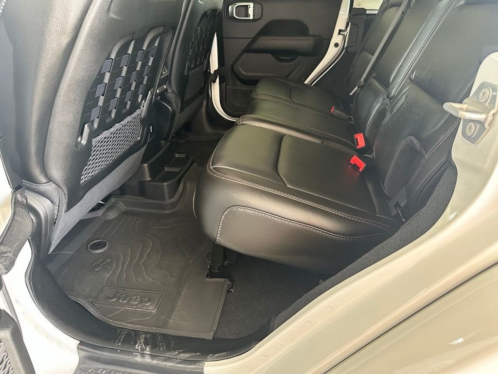 Used 2022 White Jeep Unlimited Rubicon 392 image 29