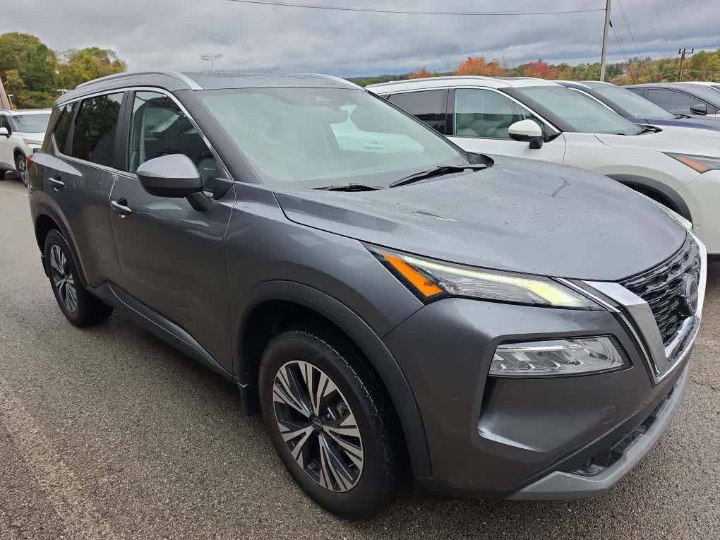 Used 2023 Gun Metallic Nissan SV image 3