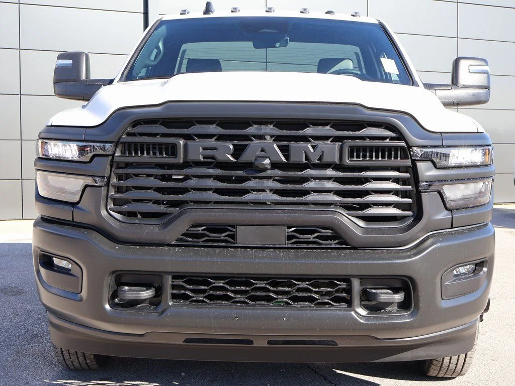 New 2026 Bright White Clearcoat RAM Tradesman image 7