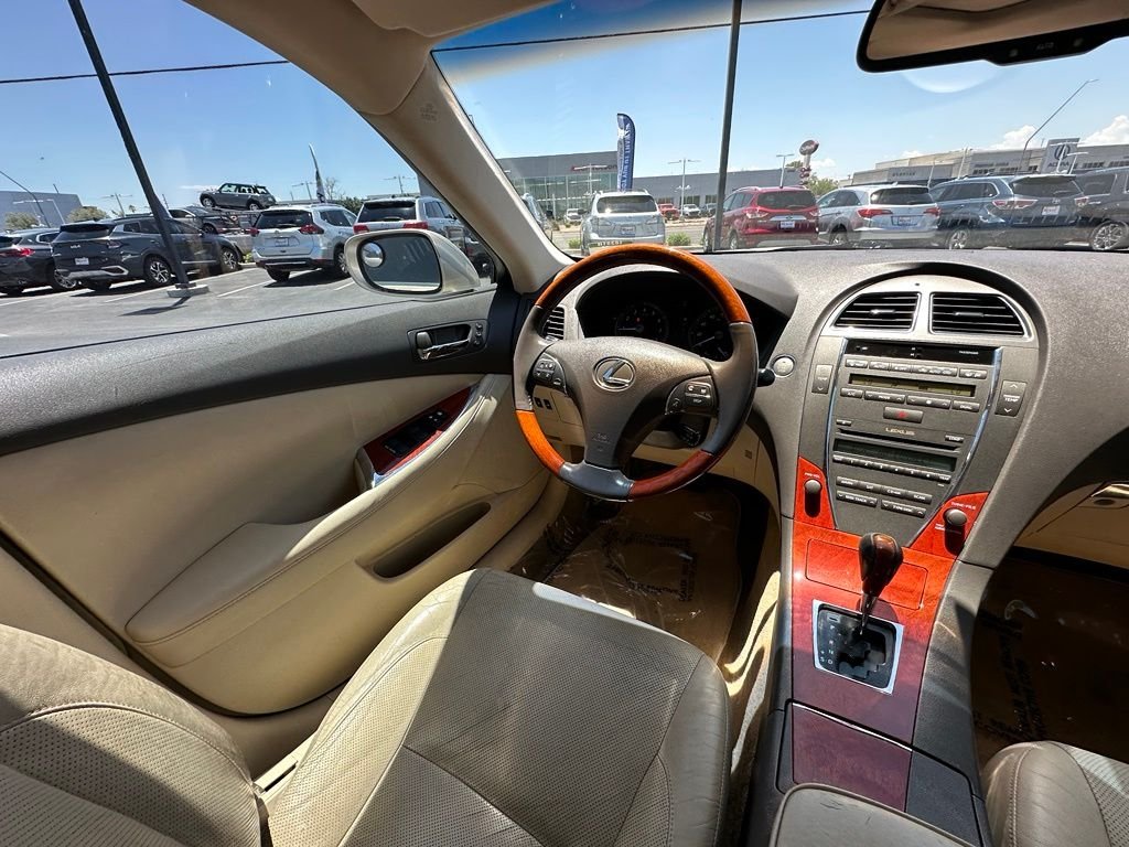 Used 2011 Beige Lexus 350 image 15