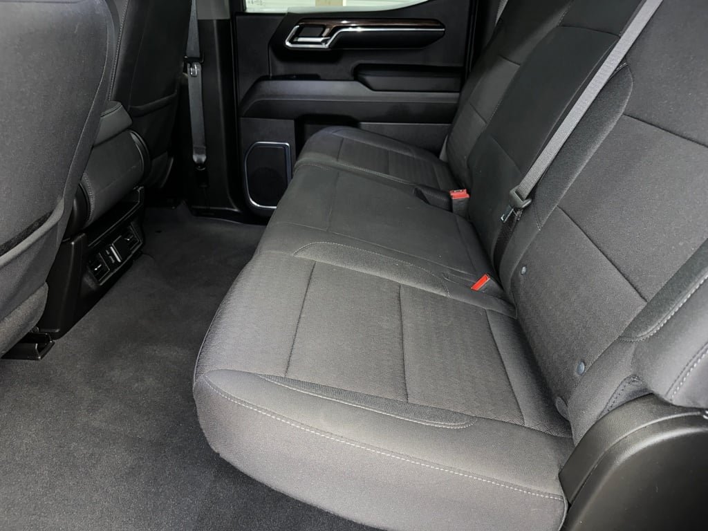 Used 2024 Dark Ash Metallic Chevrolet LT (2FL) image 20