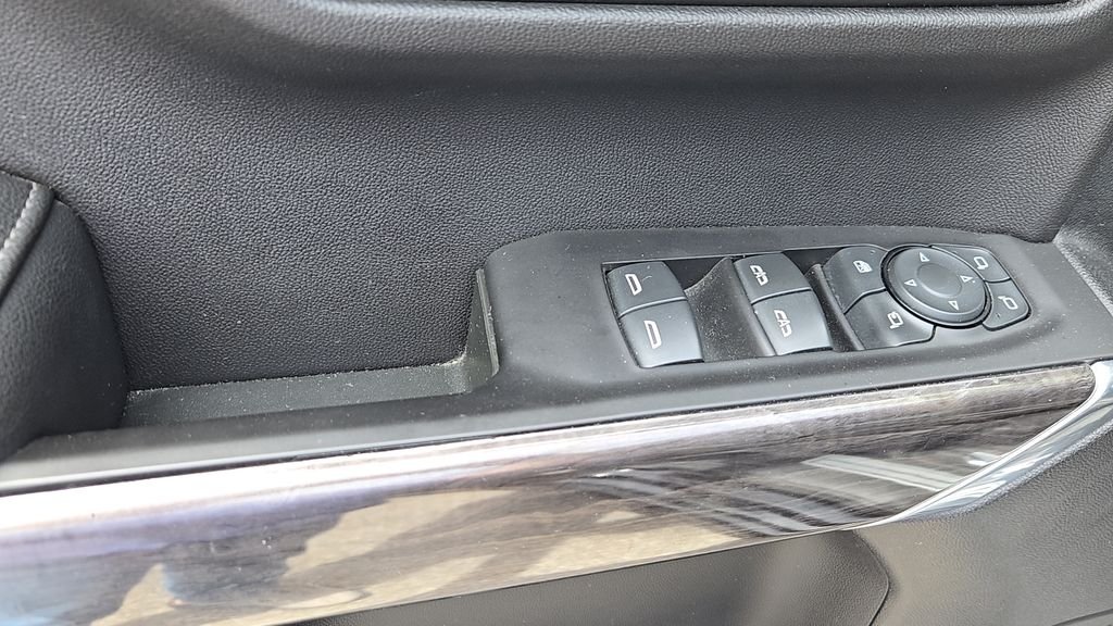 Used 2020 Black Chevrolet LTZ image 8