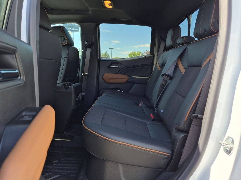 New 2026 Summit White GMC 4WD AT4 image 21