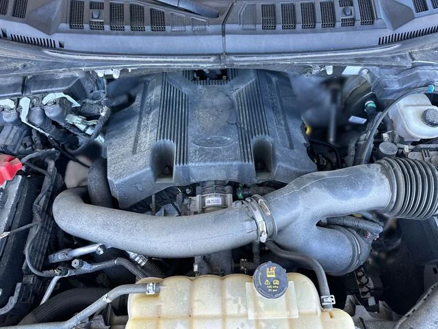 Used 2020 Silver Ford Lariat image 29