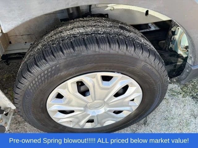 Used 2025 White Ford XL image 10