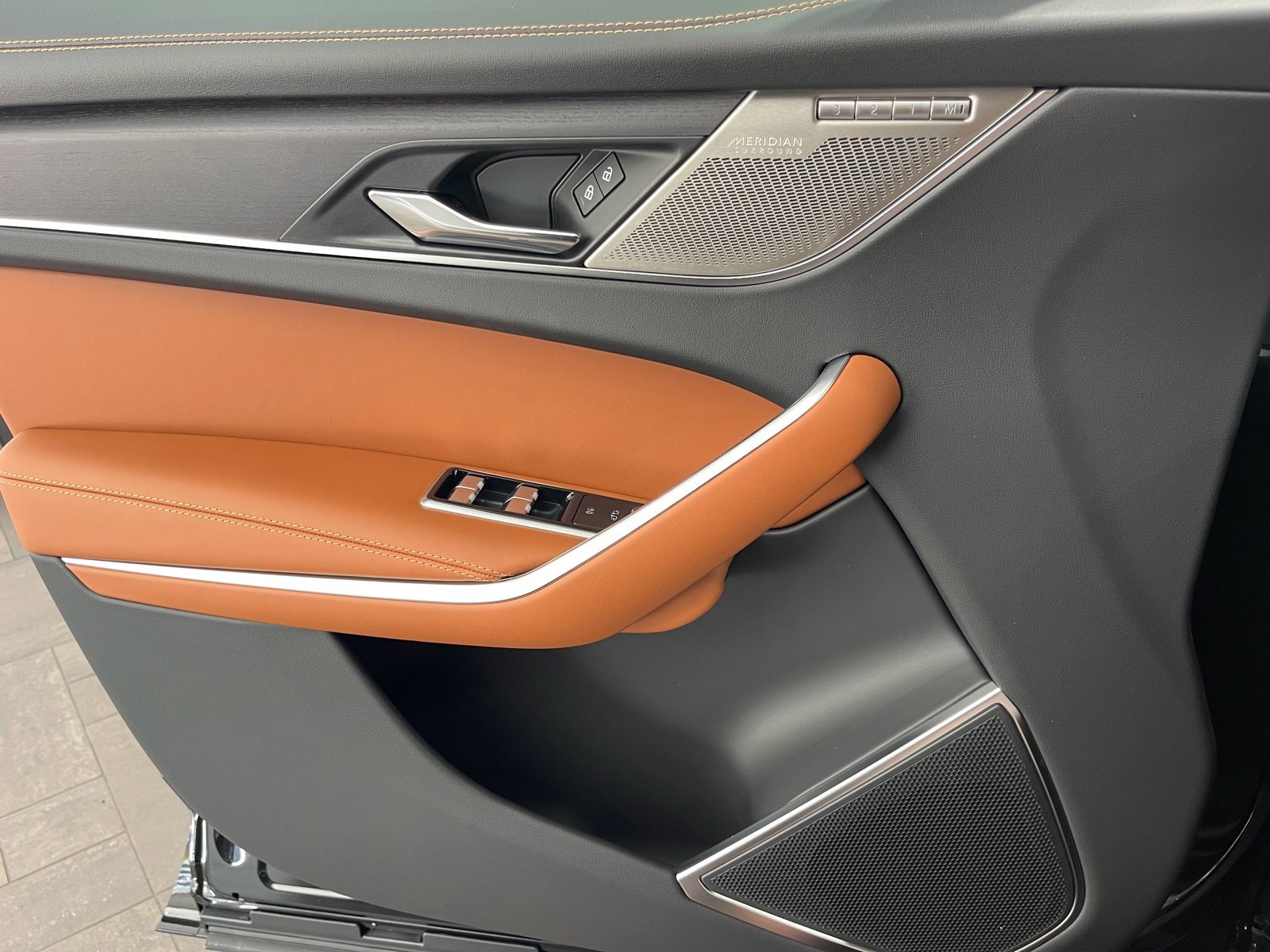 2026 Jaguar F-Pace R-Dynamic S - Photo 20