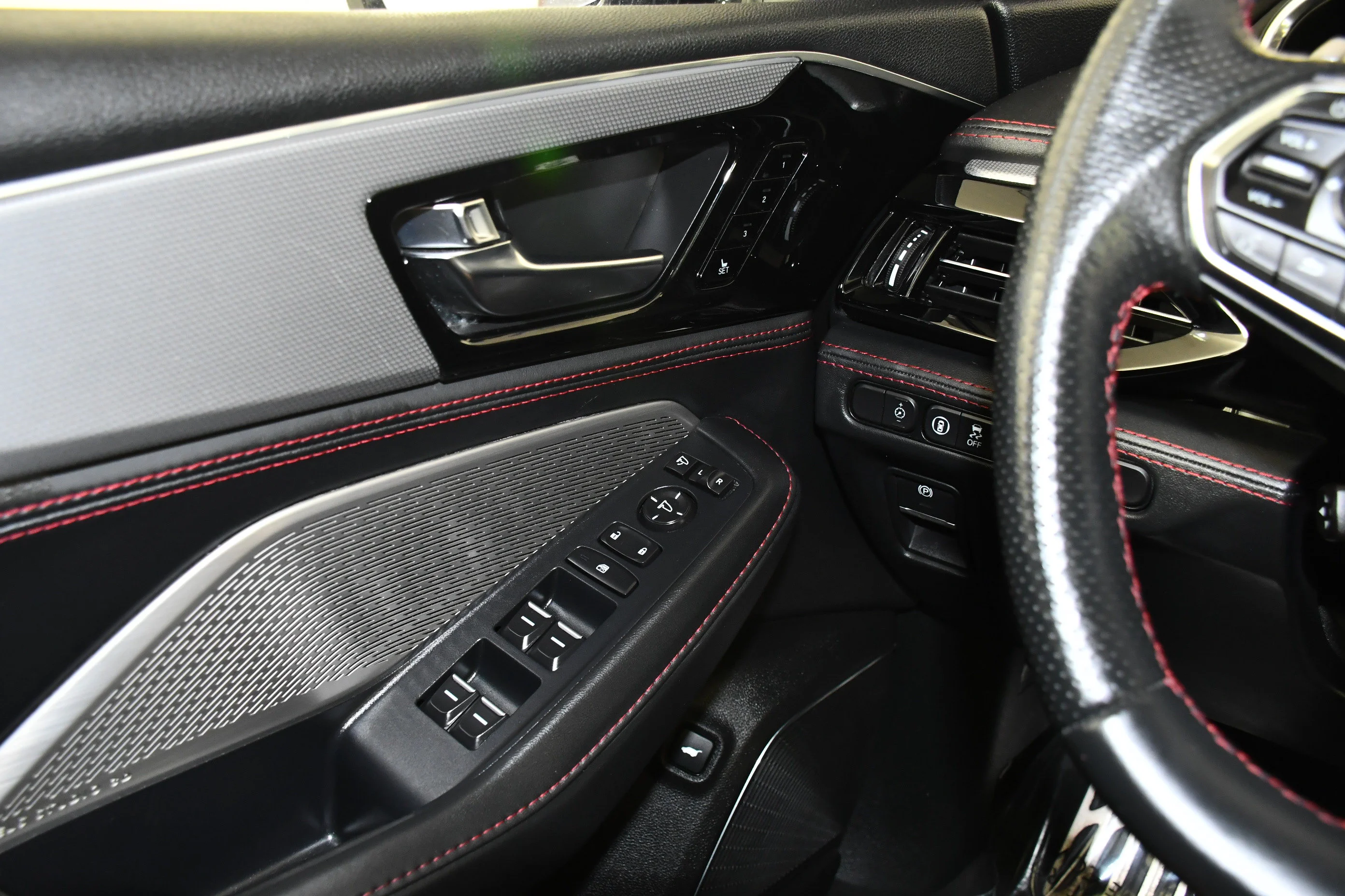 Used 2023 Performance Red Pearl Acura w/A-Spec Package image 34