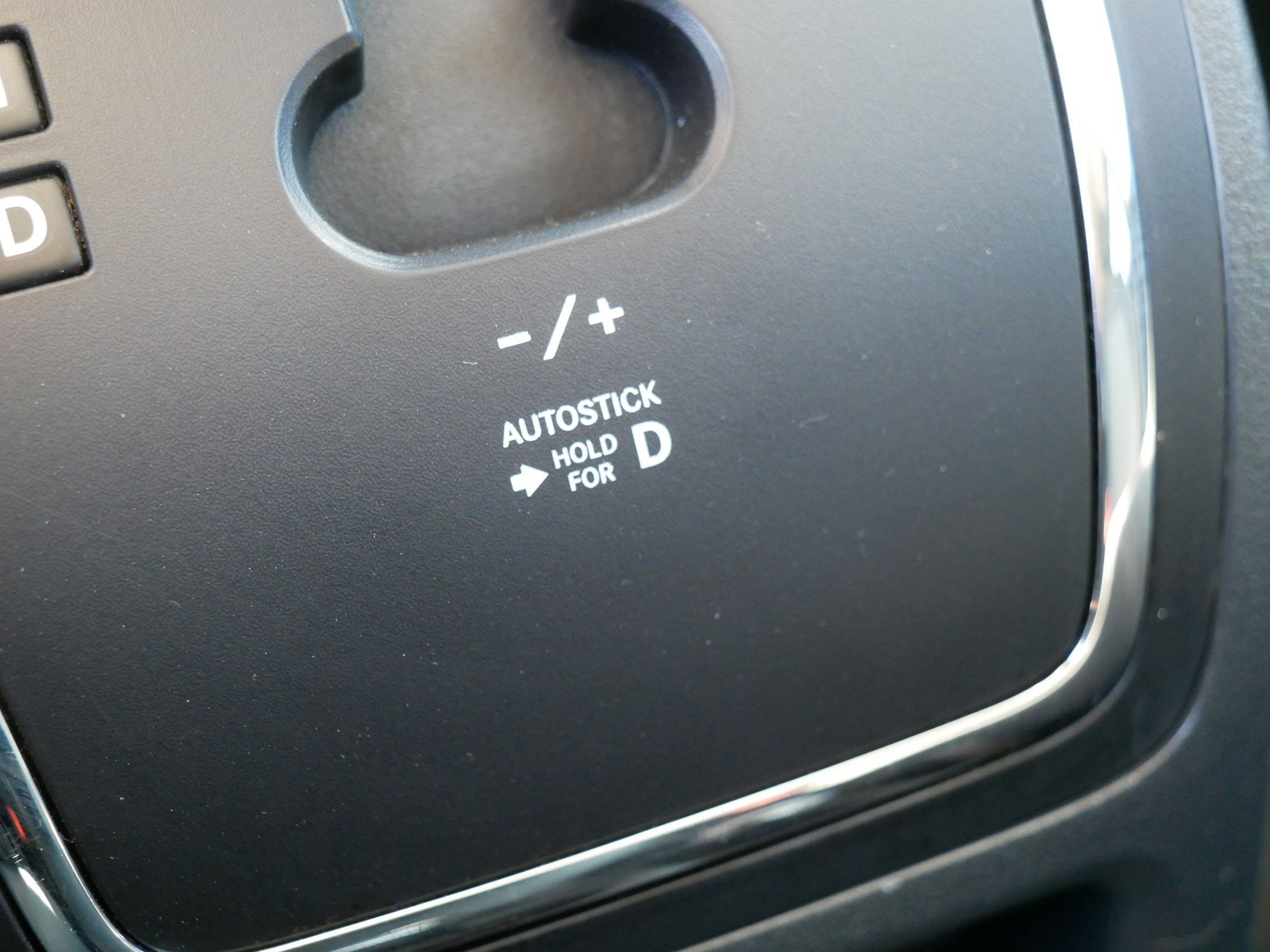 Used 2017 Mojave Sand Clearcoat Jeep Latitude image 31