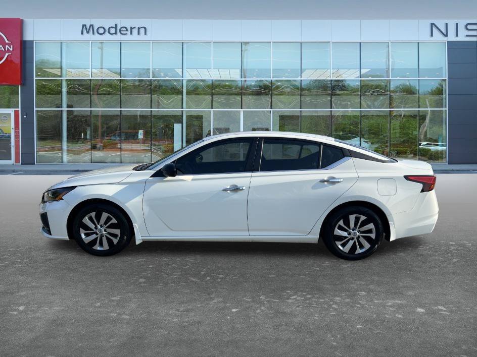 Certified Used 2024 Glacier White Nissan 2.5 S image 8