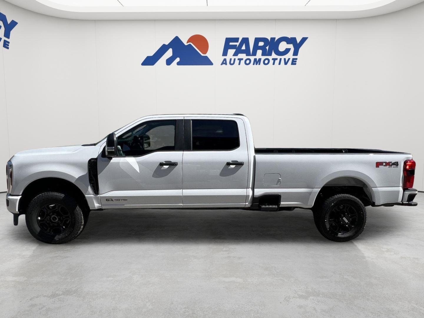 New 2026 Oxford White Ford XL image 8