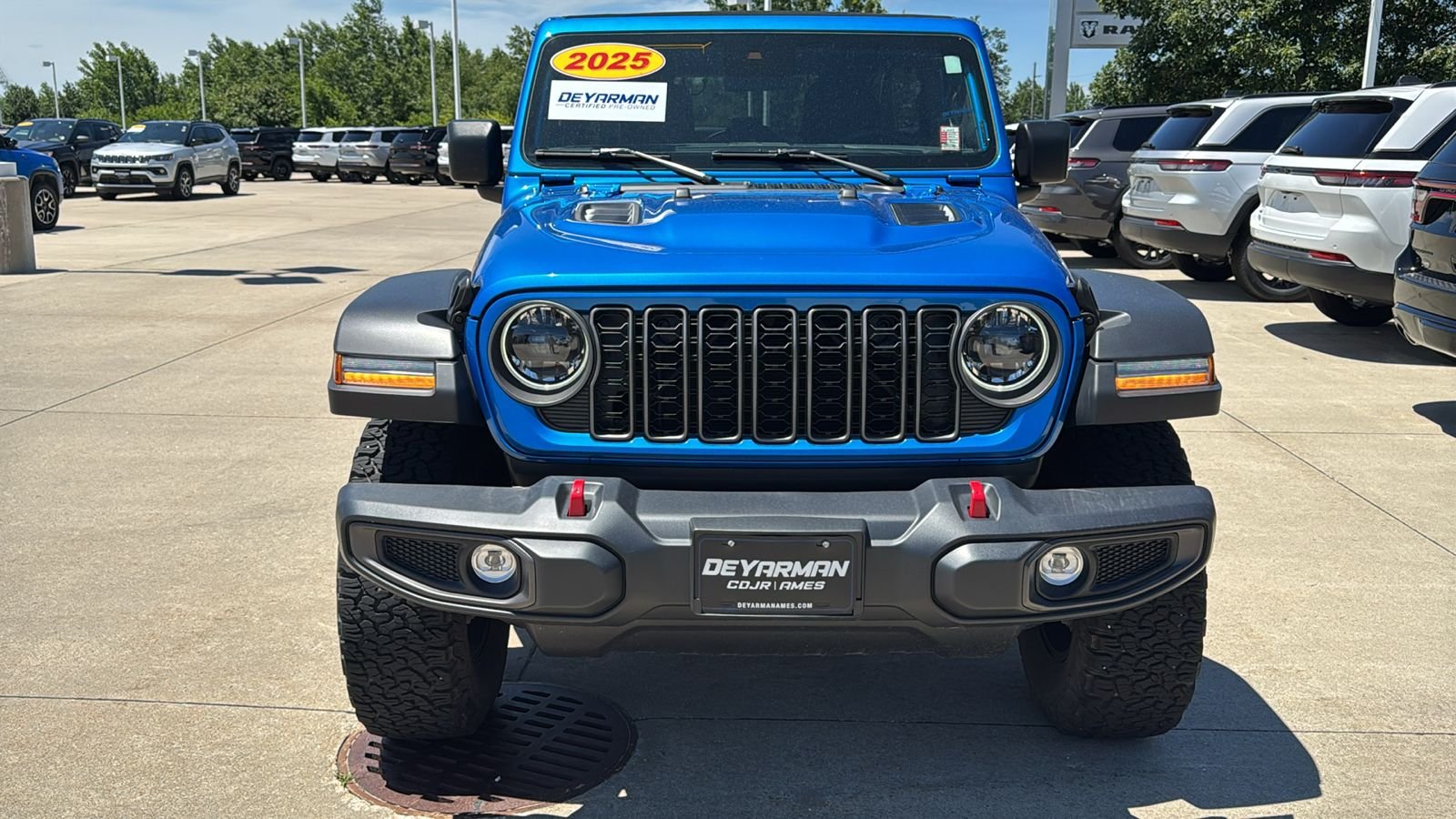 Used 2025 Blue Jeep Rubicon image 4