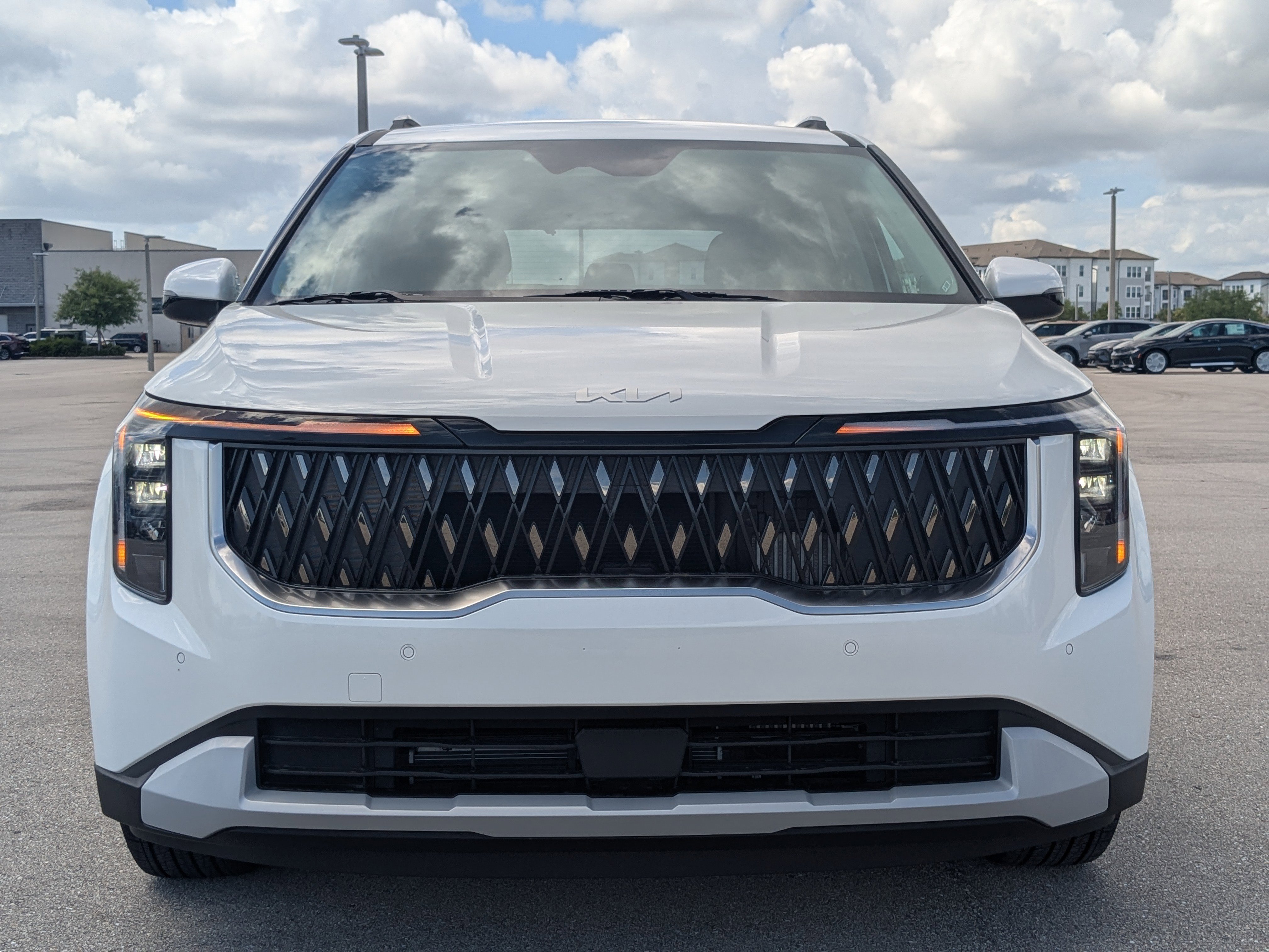 New 2026 Snow White Pearl Kia EX image 3