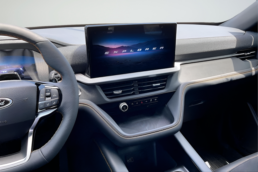 New 2026 Star White Metallic Tri-Coat Ford Tremor image 8