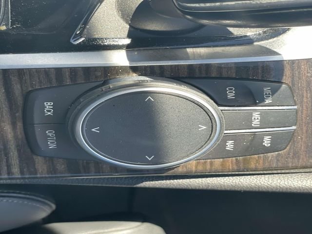 Used 2020 Gray BMW 530i image 30