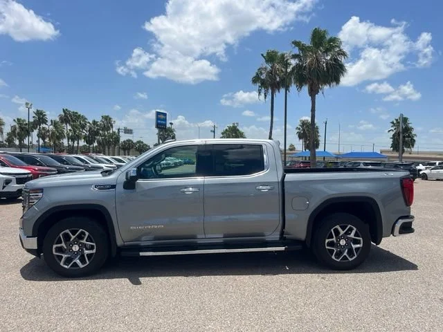 Used 2025 Sterling Metallic GMC SLT image 5