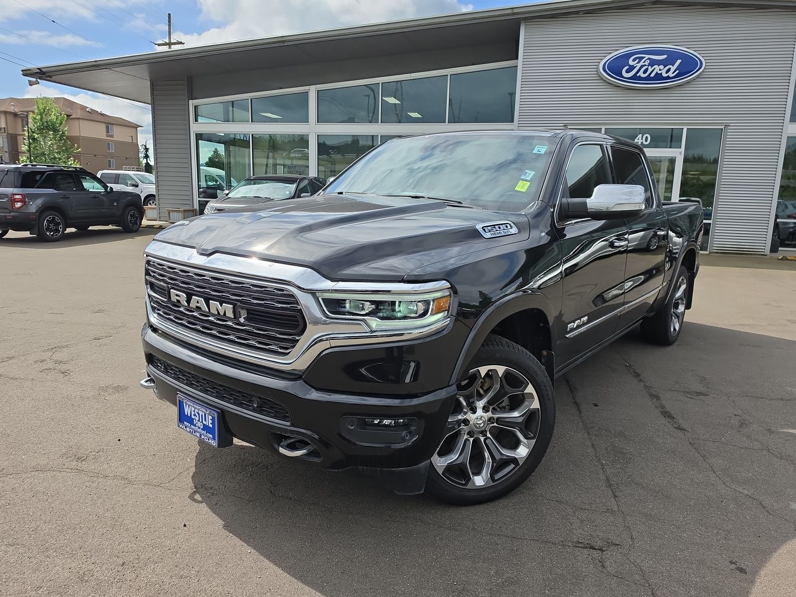 2022 RAM 1500 Limited Crew Cab 4x4 5'7" Box's photo