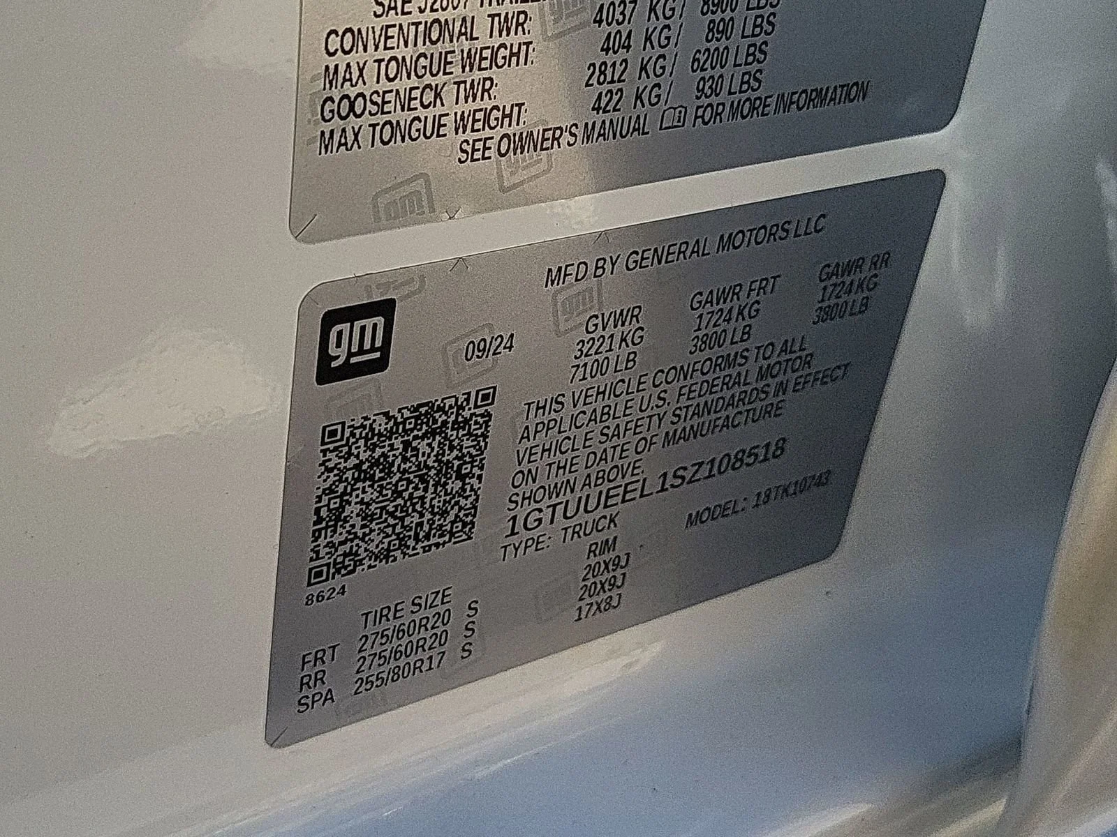 2025 GMC Sierra 1500 AT4 - Photo 35
