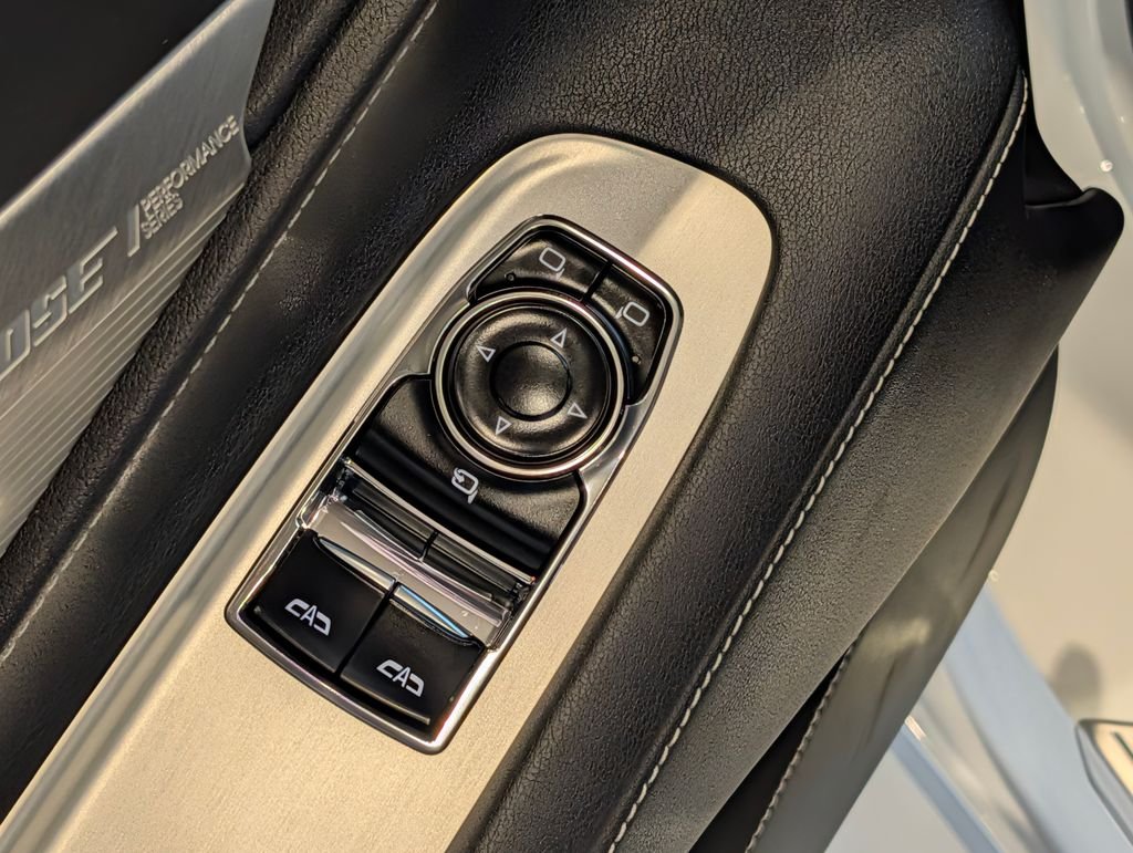 2021 Chevrolet Corvette 2LT - Photo 14