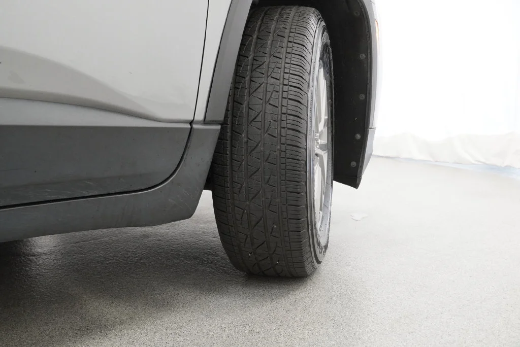 Used 2023 STERLING GRAY METALLIC Chevrolet LT Cloth image 18
