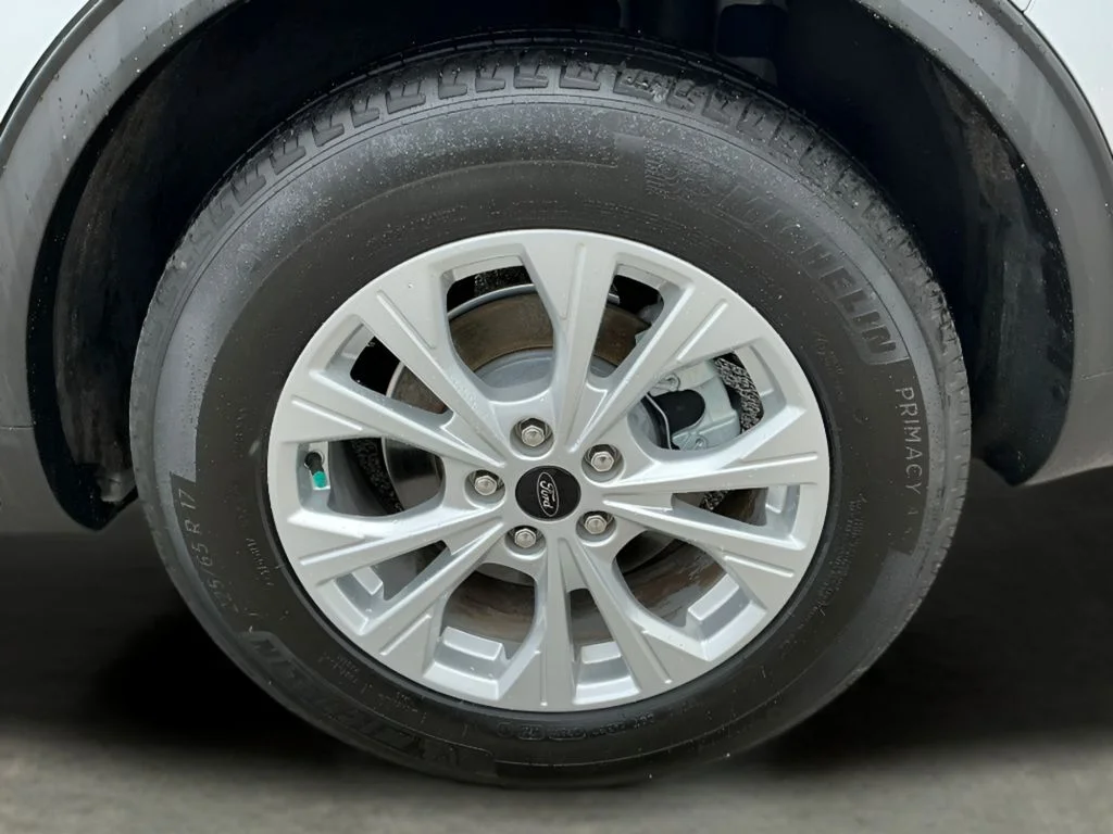 Used 2024 Silver Ford Active image 28