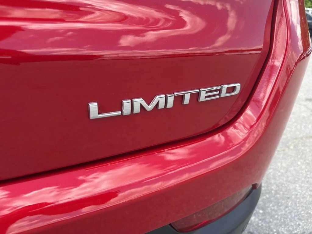 Used 2023 Red Jeep Limited image 29