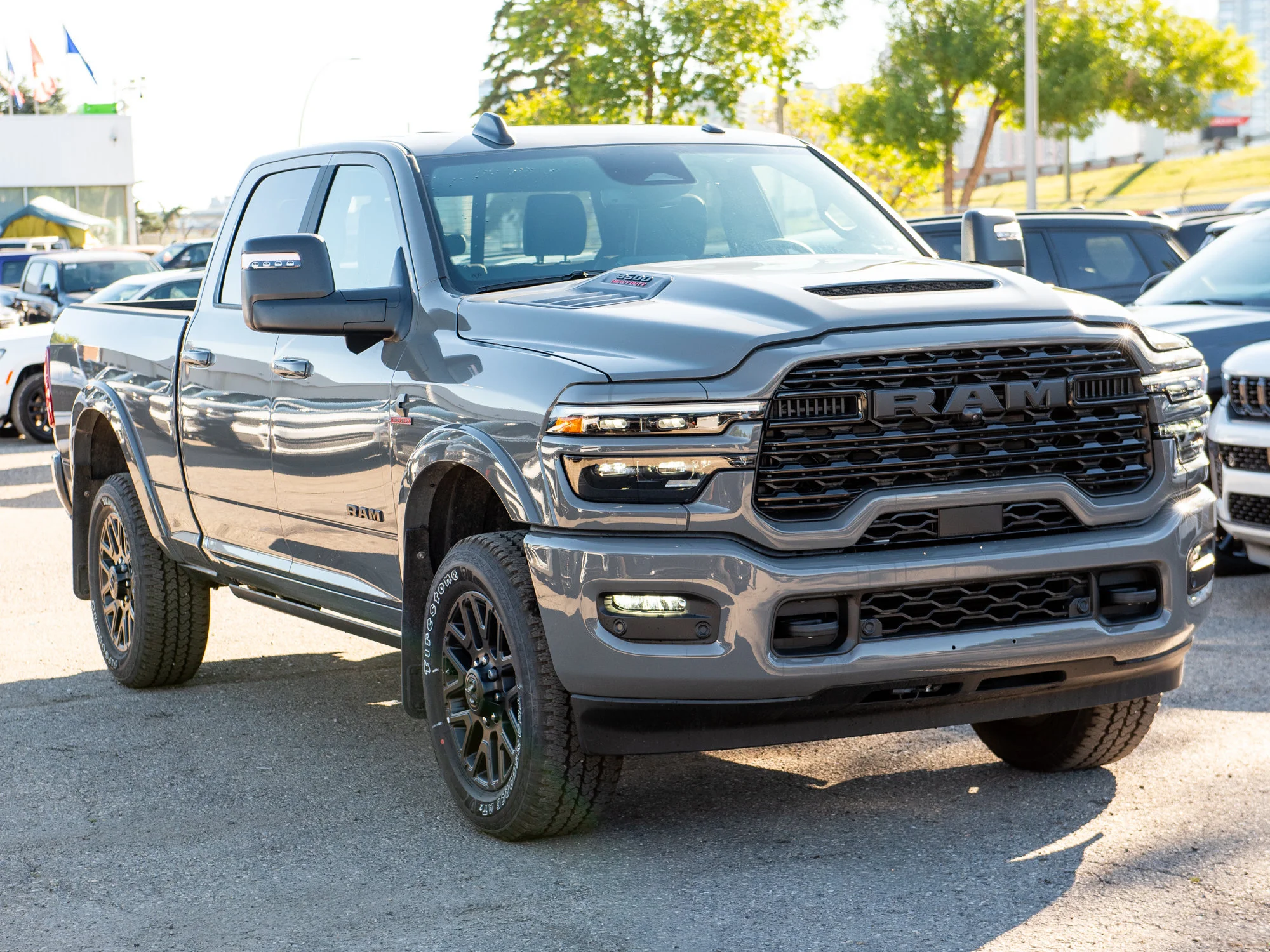 New 2026 Grey RAM Limited Night* Crew Cab 4x4, Sunroof, Level 1 Equip Group image 7