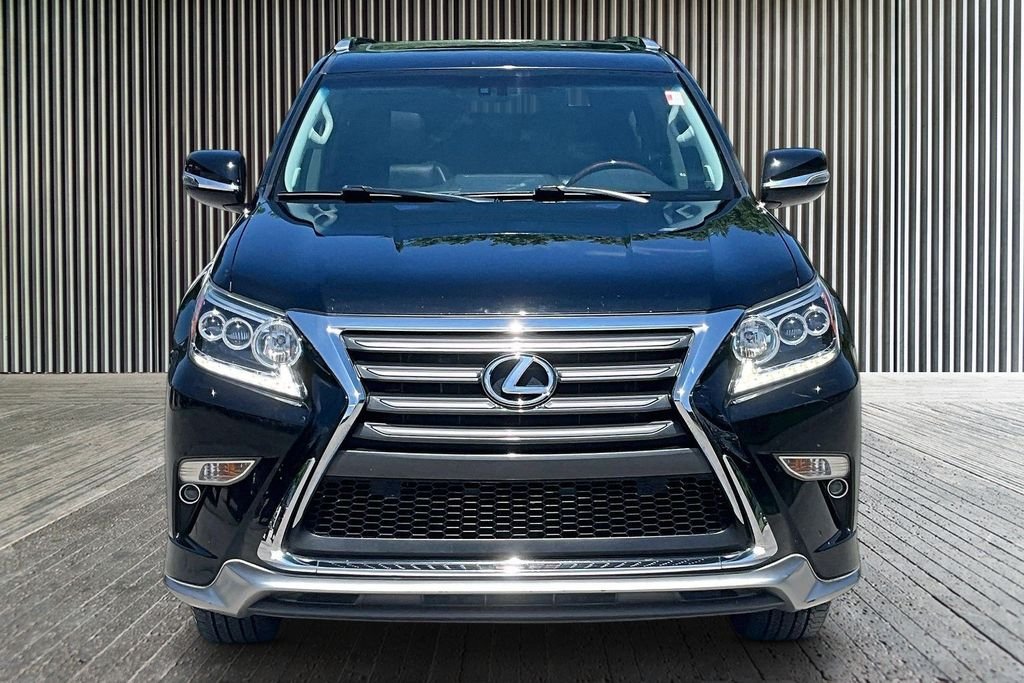 Used 2017 Black Lexus 460 image 4