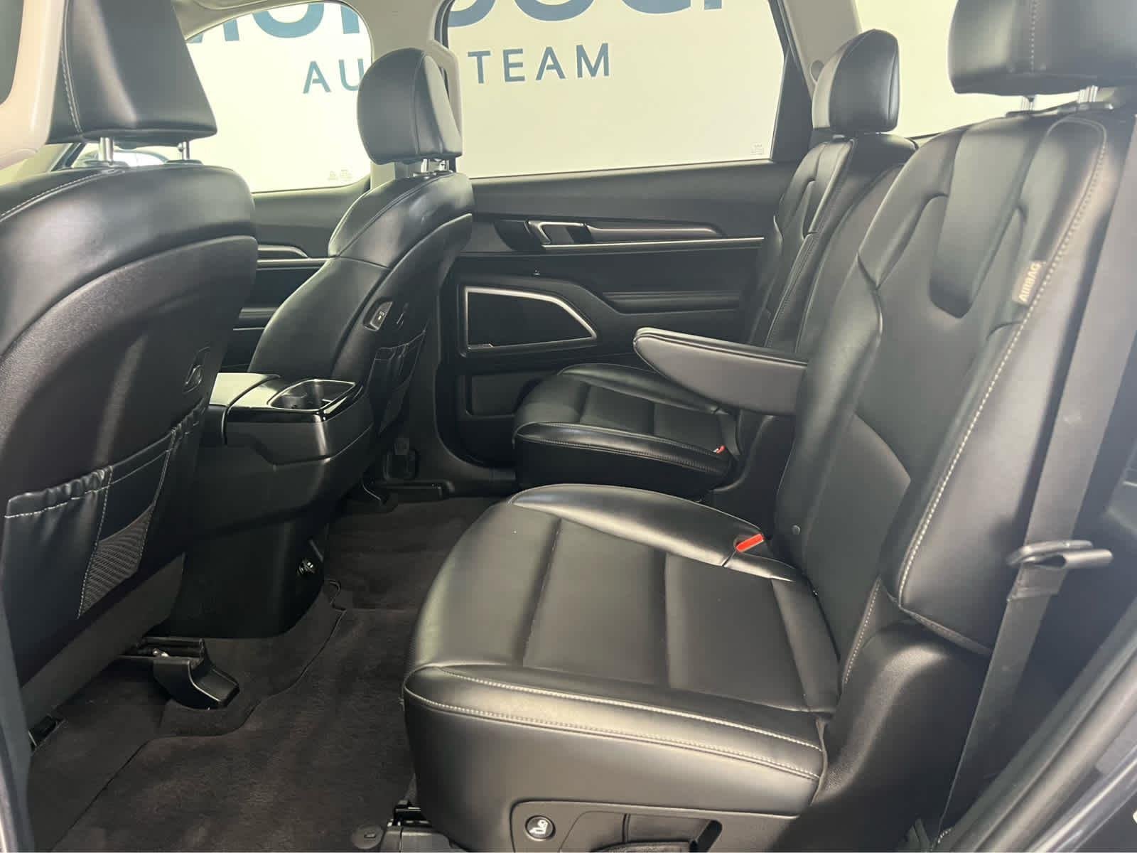 2025 Kia Telluride S - Photo 28