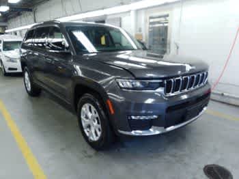 Used 2023 Baltic Gray Metallic Clearcoat Jeep Limited image 2