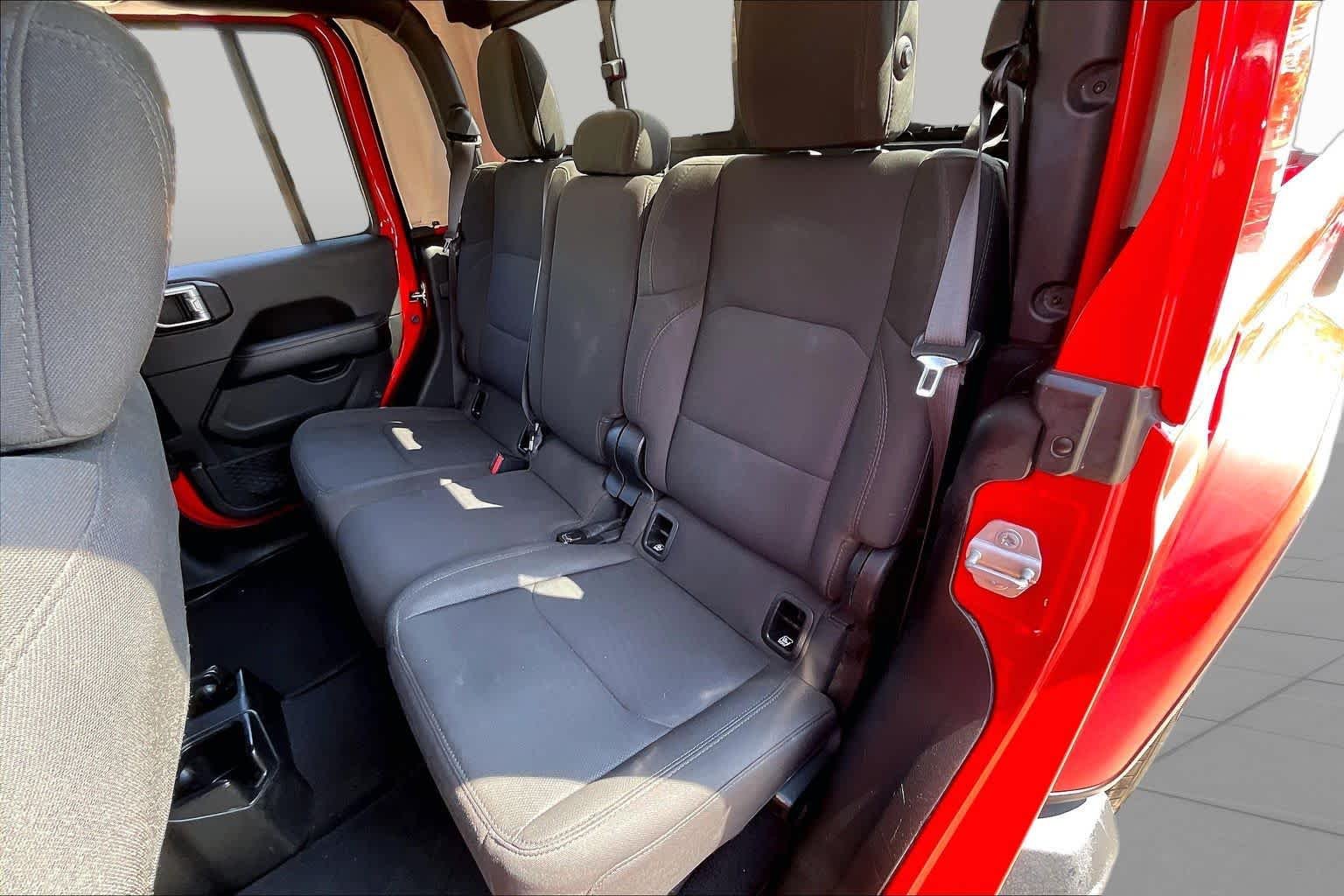 Used 2020 Firecracker Red Clearcoat Jeep Overland image 20