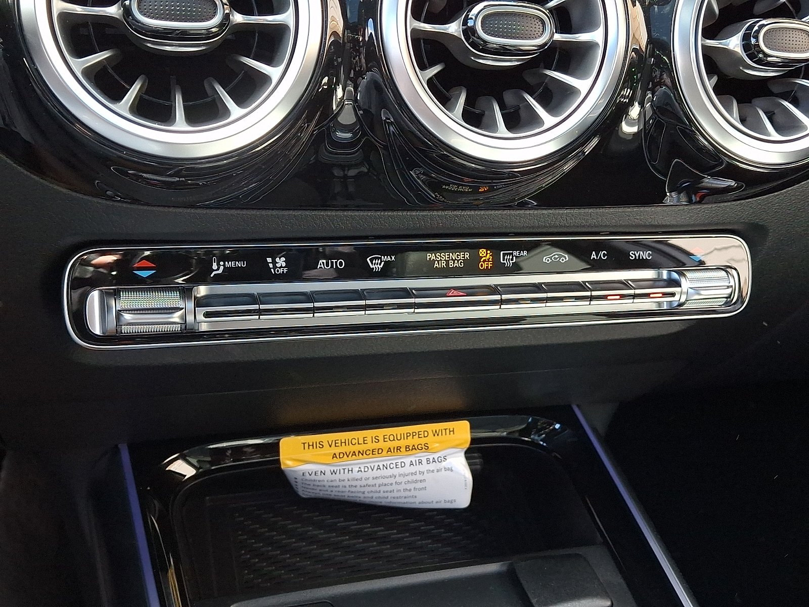 New 2026 Mountain Grey Metallic Mercedes-Benz GLA 250 image 14