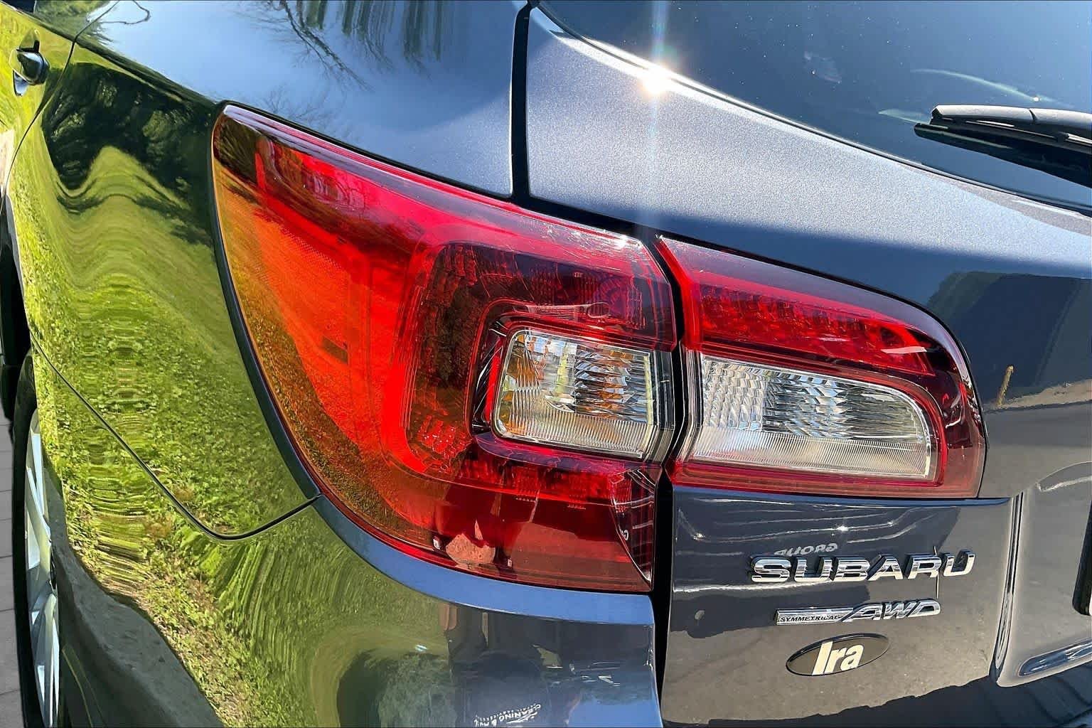 Used 2016 Carbide Gray Metallic Subaru 2.5i Premium image 28