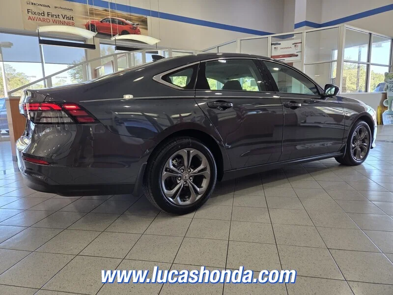 Used 2024 Gray Honda EX CVT image 4