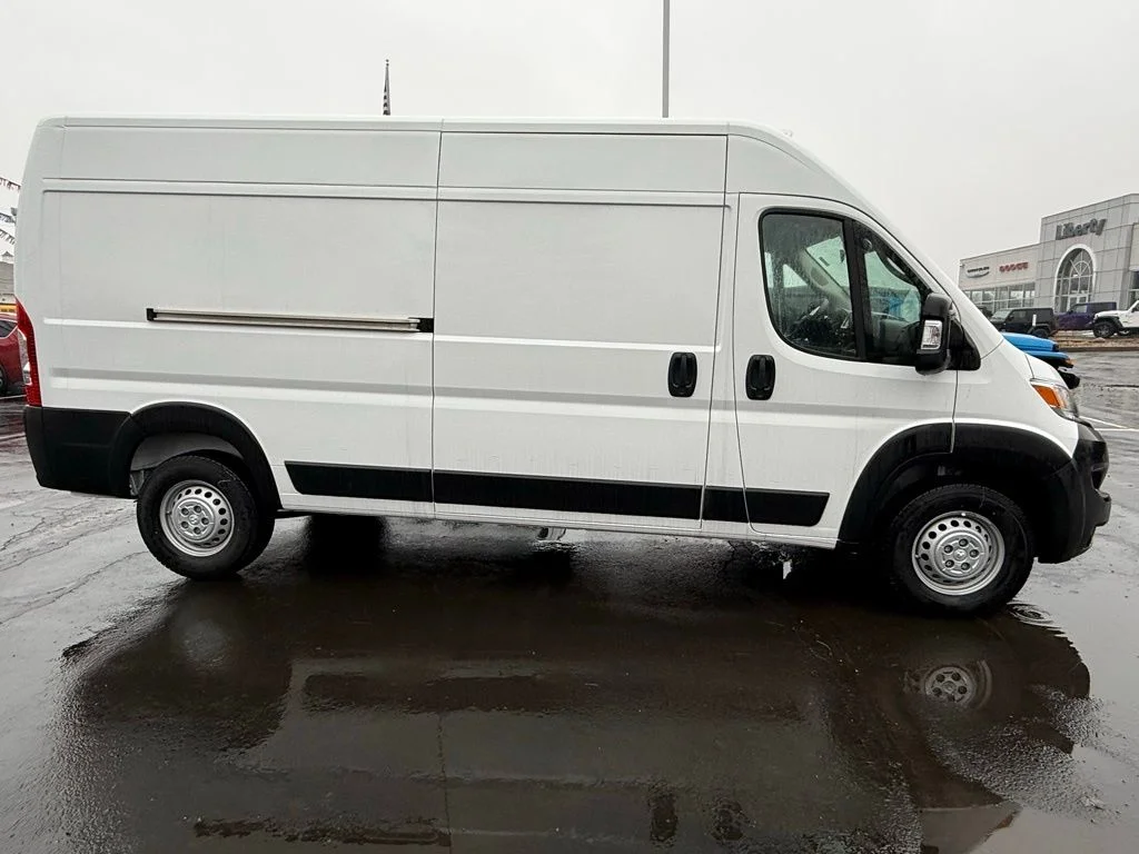 Used 2024 White Ram High Roof image 2