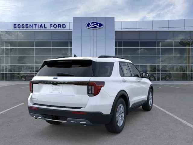 New 2026 Star White Metallic Tri-Coat Ford Active image 8